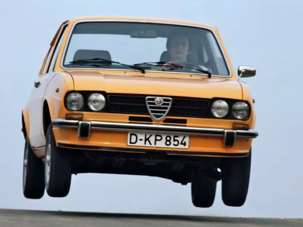 Alfa romeo alfasud je bil &scaron;armer, za katerim so se obračali pogledi