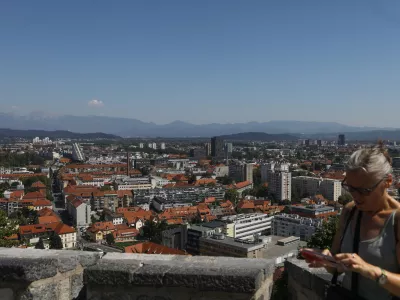 - 05.08.2022 &ndash; Ljubljana &ndash; občinske nepremičnine na katere naj bi ljubljanska občina montirala sončne elektrarne -  //FOTO: Luka Cjuha