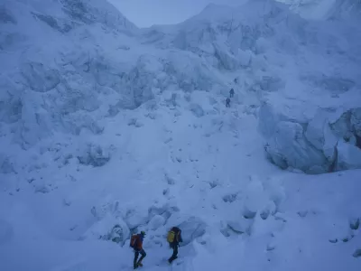 Members of an expedition team climb through the Khumbu Icefall during their rotation trip from Everest Base Camp to Camp 1 in the Solukhumbu district, also known as the Everest region, Nepal, May 3, 2026. REUTERS/Purnima Shrestha