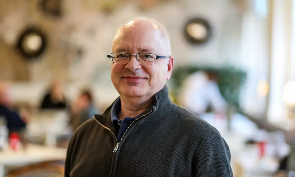 - 19.01.2026. - prof. dr. Dejan Verčič, visoko&scaron;olski učitelj, strokovnjak za tržno komuniciranje in odnosi z javnostmi.OPOMBA: REZERVIRANO ZA OBJEKTIV!//FOTO: Bojan Velikonja