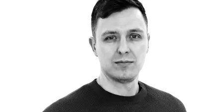Anže Lebinger- Redakcija Dnevnik 2024 - portreti za komentarje in kolumne - kolumnisti - komentatorji – novinarji - //FOTO: Tomaž Skale