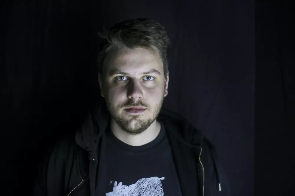 Primaruha!, strip med bralci in založniki