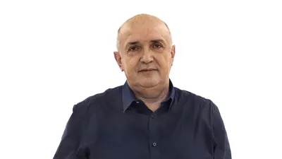 Darijan KoširZA ONLINE - Redakcija Dnevnik 2024 - portreti za komentarje in kolumne - kolumnisti - komentatorji – novinarji - portret //FOTO: Luka Cjuha / Foto: Luka Cjuha