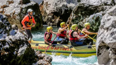 Rafting na Soči, cilj pri Trnovem ob Soči- Soča rafting Bovec -- 14.08.2016 - Posočje - Poletni Dnevnik - počitniška reportaža - poletno dopustovanje - turizem -     //FOTO: Bojan Velikonja