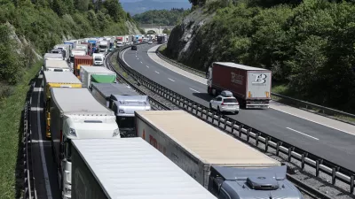 - 04.05.2026 - zastoj na primorski avtocesti zaradi prometne nesreče//FOTO: Jaka Gasar