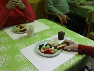 simbolična fotografija starost upokojenci, obrok, hrana18.03.2025 - Dom starej&scaron;ih Na Fari - dom upokojencevFoto: Luka Cjuha