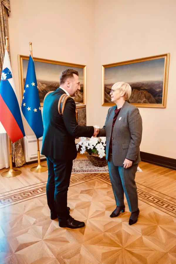 Pred dnevi ga je sprejela predsednica Republike Slovenije Nata&scaron;a Pirc Musar. F osebni arhiv