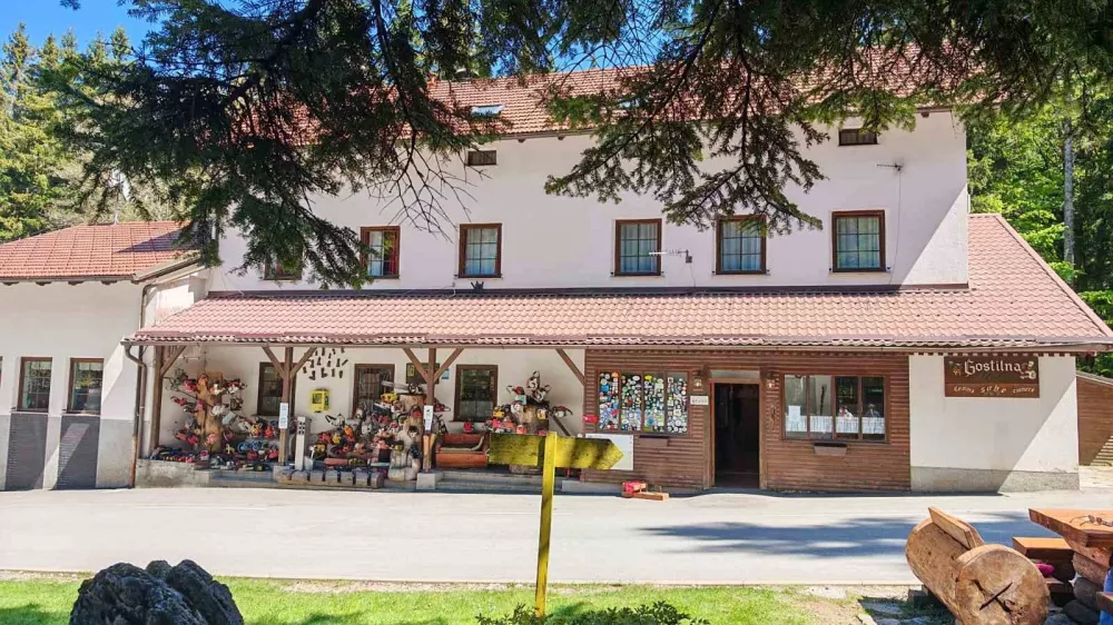 Gosti&scaron;če Ma&scaron;un