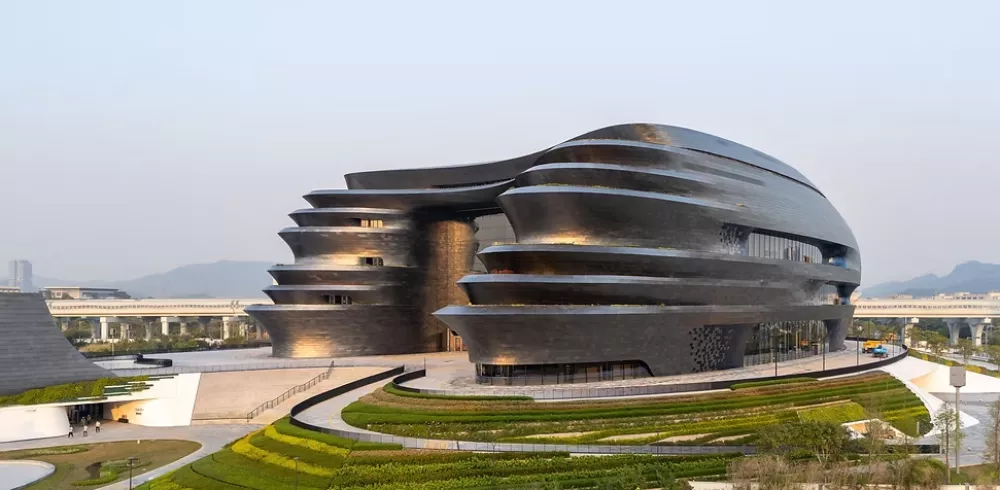 Science & Technology MuseumShenzhen, ChineCon&ccedil;u par: Zaha Hadid Architects