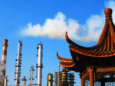 --FILE--View of an oil refinery of Shandong Hengyuan Petrochemical Co. in Dezhou city, east China's Shandong province, 27 December 2013.A Chinese private refiner that agreed to buy a stake in Royal Dutch Shell's Malaysia oil refinery will focus on expanding overseas while limiting domestic investment, the company's chairman told Reuters in an interview on Thursday (10). Shandong Hengyuan Petrochemical Co last month agreed to buy a 51 percent stake in Shell Refining Co Malaysia for .3 million, becoming one of China's few non-major refining firms that own an overseas refinery asset. Shell Refining's main asset is the 156,000 barrels-per-day refinery at Port Dickson that mainly provides fuel to the domestic market. Facing a surplus in Chinese refining capacity, the Shandong firm wants to boost the trading of oil products by working with Shell, and also expand the higher-value chemicals business at its plant in the eastern province of Shandong, said Wang Youde, chairman of Hengyuan Petrochemical.No Use China. No Use France.