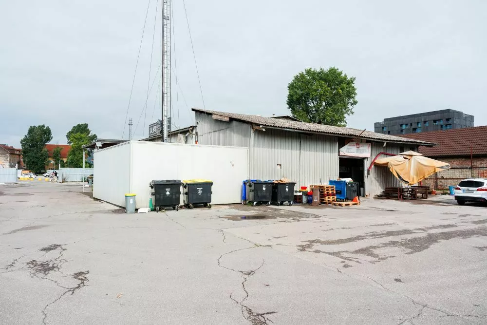 Zemlji&scaron;če, na katerem bo stala Nordika (Foto: Corwin SI)