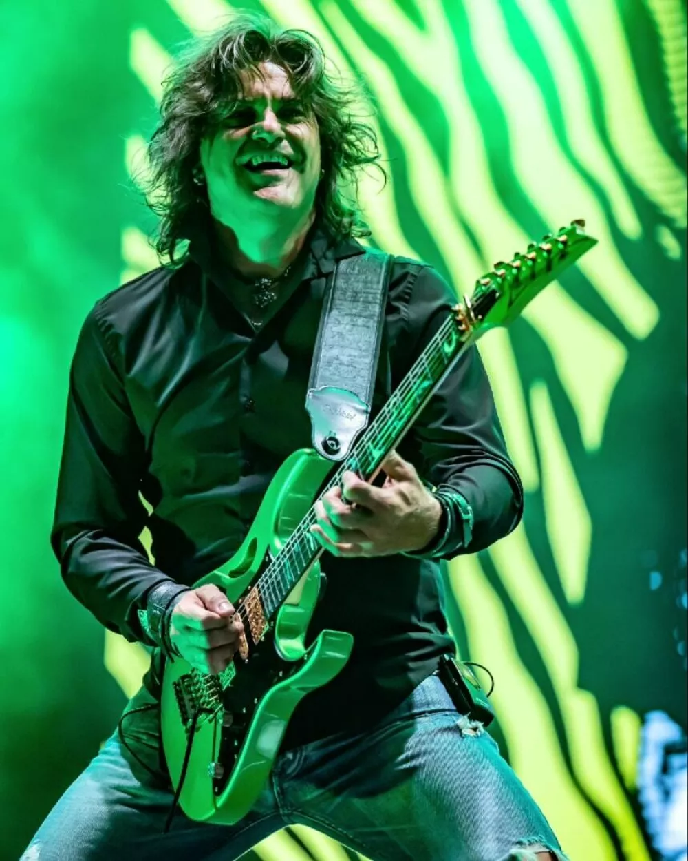 Bor Zuljan, kitarist skupine &Scaron;ank rock, ki je postal posebej popularen v zadnjem času, ko se je začel družiti z Ur&scaron;ko Klakočar, se je odločil zapustiti velenjske rokerje. 