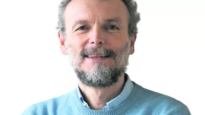 Dragan Petrovec, zunanji kolumnist- Dnevnik 2016 - portreti za komentarje in kolumne - kolumnisti - komentatorji - novinarji - novinarka - //FOTO: Tomaž Skale------BARVNA!!!, FOTO PERMANENT!!!