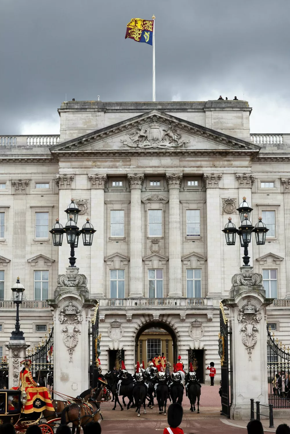 Buckingham Palace as Britain's King Charles and Queen Camilla arrive back after attending the State Opening of Parliament in London, Britain, May 13, 2026. REUTERS/Toby Shepheard