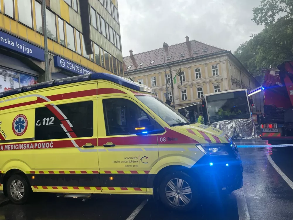 Kopitarjeva, avtobus, prometna nesreča