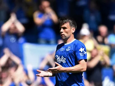 FILE PHOTO: Soccer Football - Premier League - Everton v Southampton - Goodison Park, Liverpool, Britain - May 18, 2025 Everton's Seamus Coleman reacts after being substituted after sustaining an injury REUTERS/Dylan Martinez EDITORIAL USE ONLY. NO USE WITH UNAUTHORIZED AUDIO, VIDEO, DATA, FIXTURE LISTS, CLUB/LEAGUE LOGOS OR 'LIVE' SERVICES. ONLINE IN-MATCH USE LIMITED TO 120 IMAGES, NO VIDEO EMULATION. NO USE IN BETTING, GAMES OR SINGLE CLUB/LEAGUE/PLAYER PUBLICATIONS. PLEASE CONTACT YOUR ACCOUNT REPRESENTATIVE FOR FURTHER DETAILS../File Photo