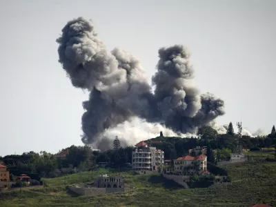 Smoke rises following an Israeli strike in Zebdin, Lebanon May 17, 2026. REUTERS/Stringer   TPX IMAGES OF THE DAY