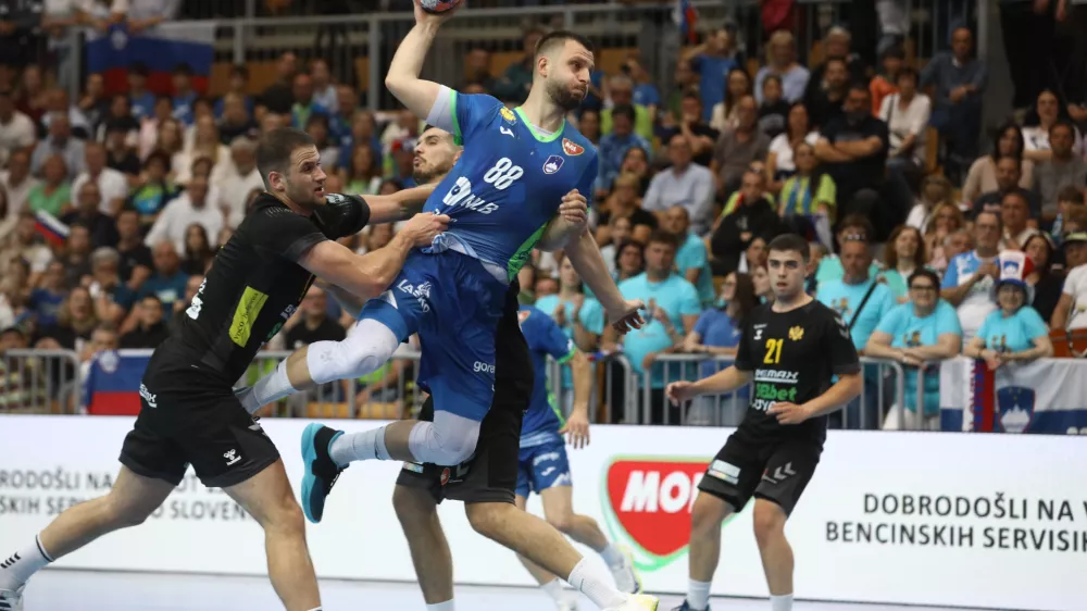 17.5.2026 - Rokomet povratna tekma Slovenija - Črna gora v zadnjem krogu kvalifikacij za nastop na SP 2027Foto: Luka Cjuha