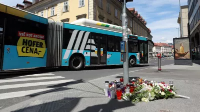 18.05.2026 - nesreča na Kopitarjevi, rožeFoto: Tomaž Skale