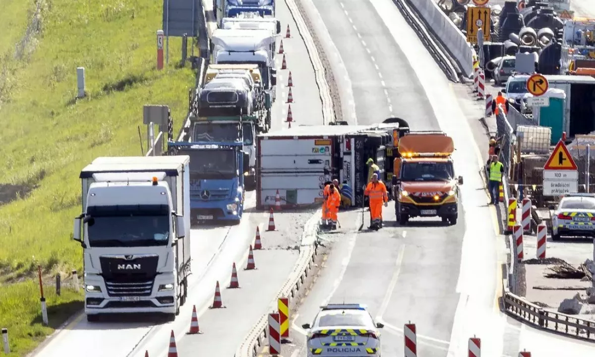 Praksa kaže, da ob večini prometnih nesreč živila zavržejo, saj je težko preprečiti kontaminacijo ali temperaturna odstopanja.