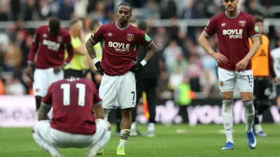 Soccer Football - Premier League - Newcastle United v West Ham United - St James' Park, Newcastle, Britain - May 17, 2026 West Ham United's Crysencio Summerville looks dejected after the match REUTERS/Scott Heppell EDITORIAL USE ONLY. NO USE WITH UNAUTHORIZED AUDIO, VIDEO, DATA, FIXTURE LISTS, CLUB/LEAGUE LOGOS OR 'LIVE' SERVICES. ONLINE IN-MATCH USE LIMITED TO 120 IMAGES, NO VIDEO EMULATION. NO USE IN BETTING, GAMES OR SINGLE CLUB/LEAGUE/PLAYER PUBLICATIONS. PLEASE CONTACT YOUR ACCOUNT REPRESENTATIVE FOR FURTHER DETAILS..   TPX IMAGES OF THE DAY