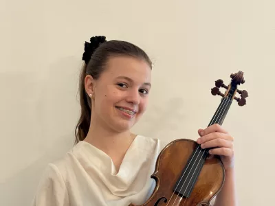 Od plakata v sobi do milijonske violine: neverjetna zgodba na&scaron;e 17-letne violinistke