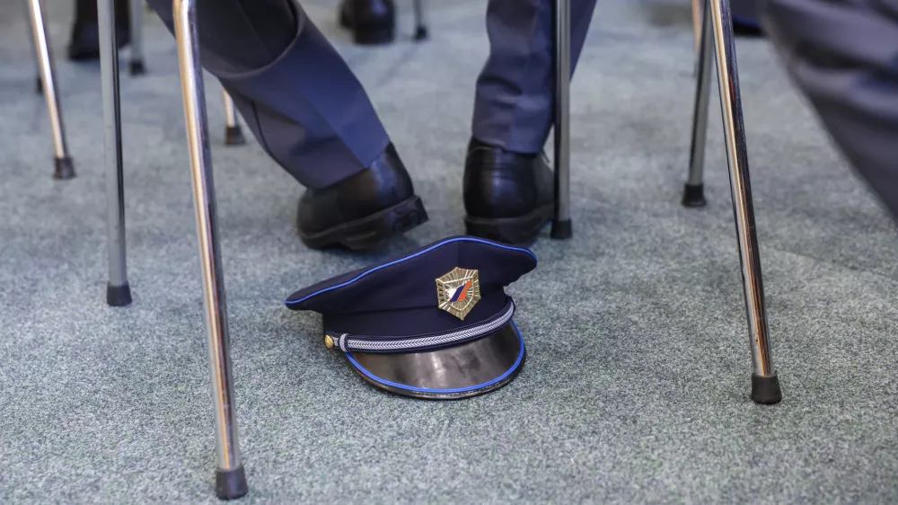- 06.03.2026 - podelitev medalj policije za hrabrost in požrtvovalnost - policija, policist, uniforma//FOTO: Jaka Gasar