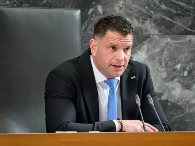 Ljubljana, DZ.Izredna seja DZ, na kateri bodo obravnavali predlog za izvolitev prvaka SDS Janeza Janse za predsednika vlade.Predsednik DZ Zoran Stevanovic.Foto: STA