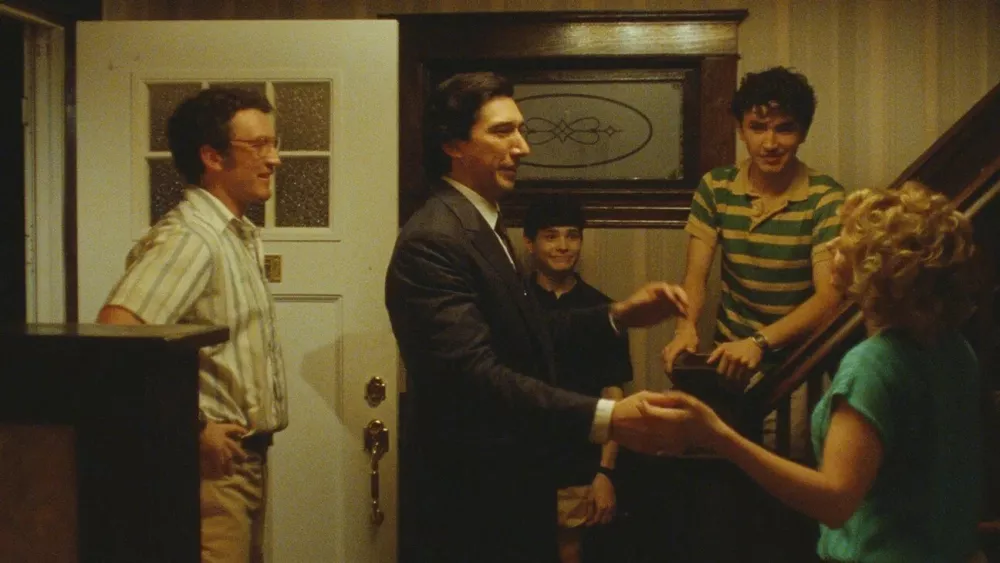 Papirnati tiger (Paper Tiger), film, režija James Gray