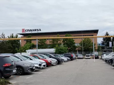 Evropska kemijska industrija že zapira vrata, Cinkarna Celje ob polovico dobička