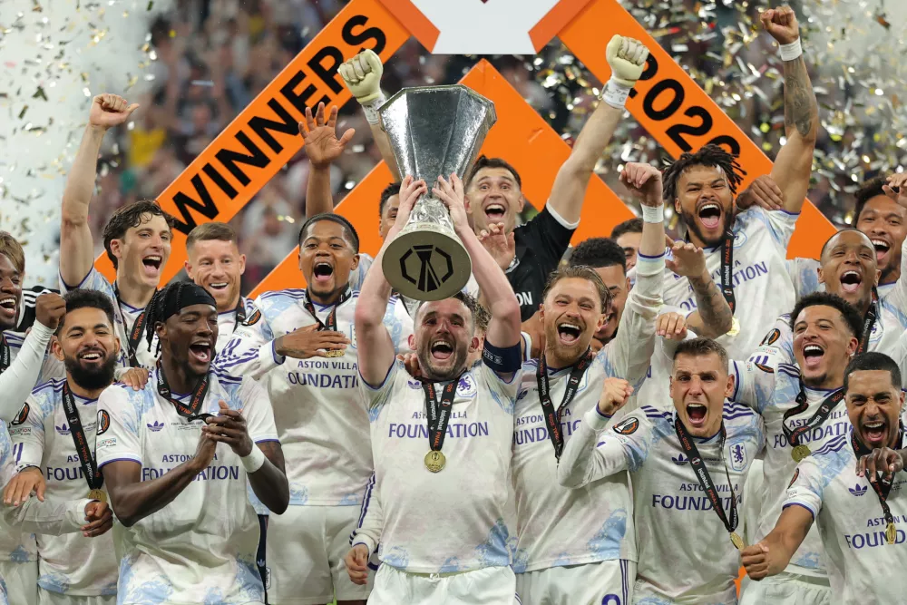 Aston Villa players celebrate as they win the Europa League final soccer match between Freiburg and Aston Villa in Istanbul, Turkey, Thursday, May 21, 2026. (AP Photo)