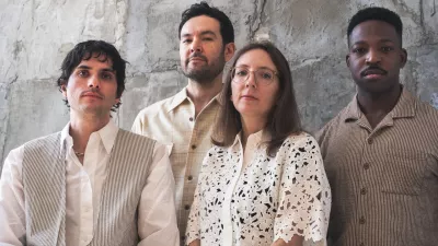 Mary Halvorson je ena najbolj inovativnih ameri&scaron;kih jazzovskih kitaristk ter skladateljic svoje generacije. Nocoj na Jazz Cerkno se bo predstavila s projektom Canis Major. F Ernest Stuart