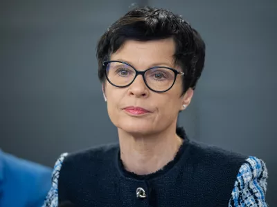 Ljubljana, DZ.Skupna seja odbora DZ za zadeve EU in odbora DZ za zunanjo politiko, na kateri je evropska komisarka za siritev Marta Kos clanom predstavila letosnji delovni program Evropske komisije.Evropska komisarka za siritev Marta Kos.