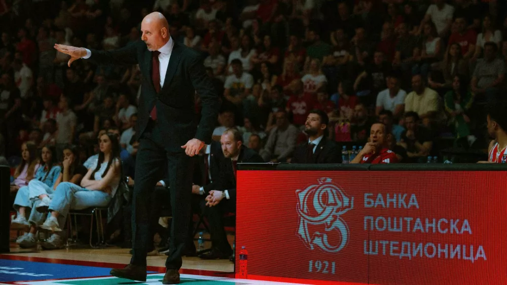 Sa&scaron;a Obradović, Crvena zvezda