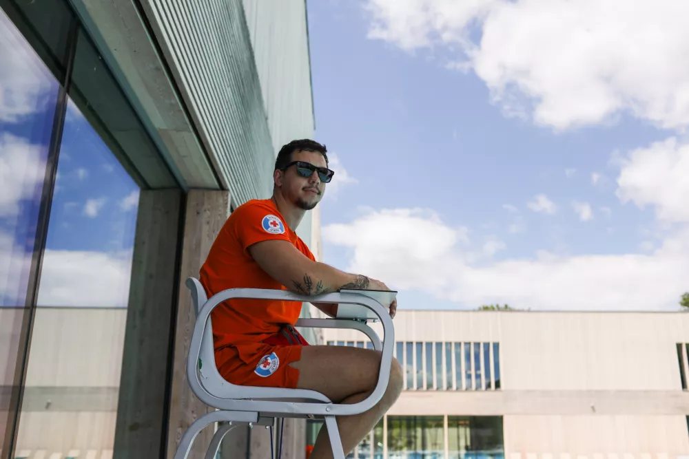 - 22.05.2025. - Bazen Vevče, - Reportaža ob začetku kopalne sezone na ljubljanskih odkritih bazenih.//FOTO: Bojan Velikonja