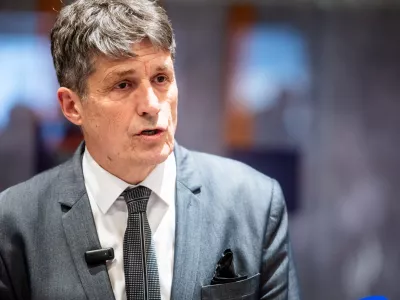 Ljubljana, DZ.Izredna seja DZ, na kateri bodo obravnavali predlog za izvolitev prvaka SDS Janeza Janse za predsednika vlade.Vodja PS Svobode Borut Sajovic.