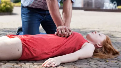 za nekatere je to nerodna situacija, toda re&scaron;evanje življenja bi moralo biti na prvem mestu. / Foto: Istock