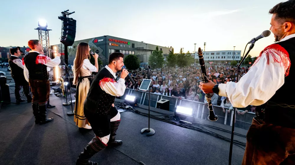 Koncert avseniki aleja