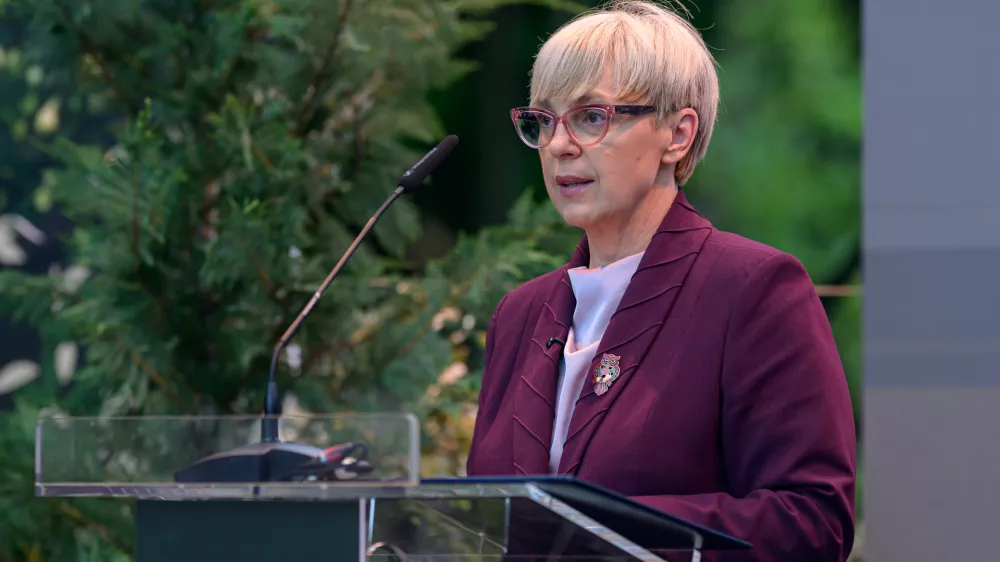 Podcetrtek, Terme Olimia.Odprtje novega druzinskega hotela Vilinia, udelezila sta se ga tudi predsednica republike Natasa Pirc Musar ter gospodarski minister, ki opravlja tekoce posle Matjaz Han.