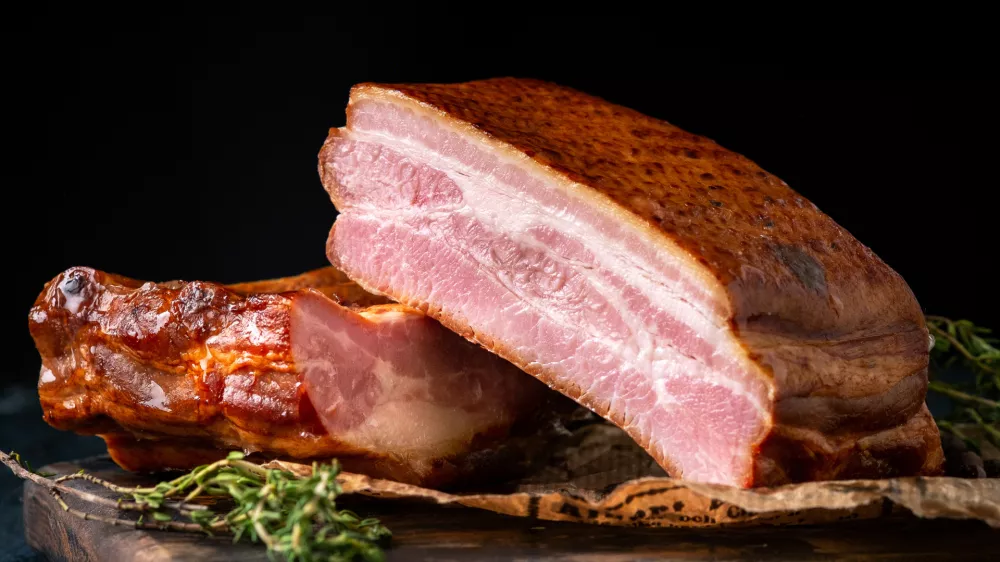 Dimljena slanina / Foto: Istock