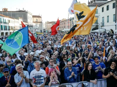 Benetke, lokalne volitve, shod kandidata leve sredine Andree Martelle. Foto: Profimedia