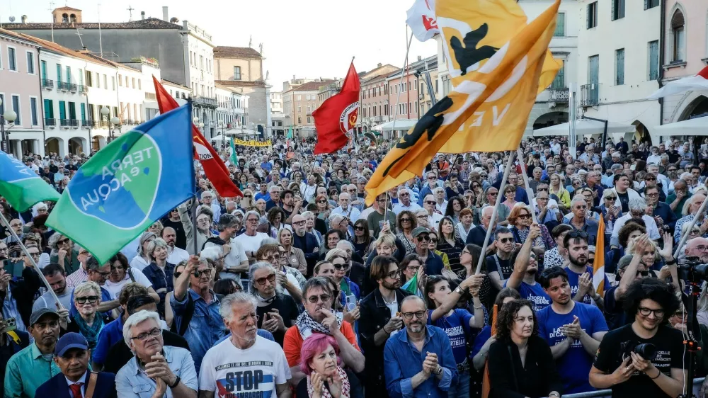 Benetke, lokalne volitve, shod kandidata leve sredine Andree Martelle. Foto: Profimedia
