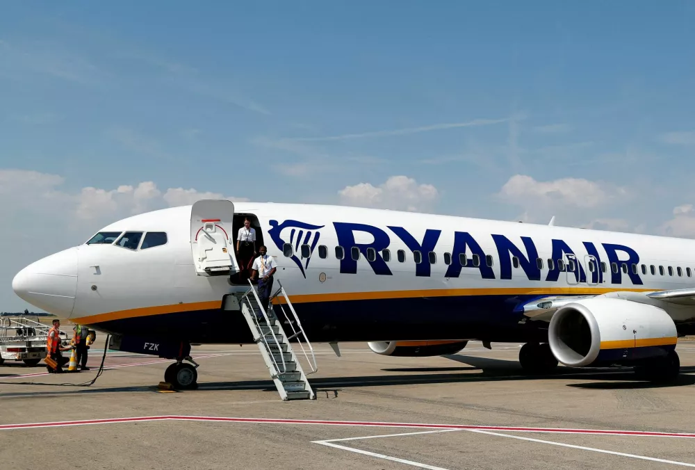 FILE PHOTO: Ryanair's cabin crew members are seen after landing at Zaventem International Airport near Brussels, Belgium July 27, 2018. REUTERS/Francois Lenoir/File Photo