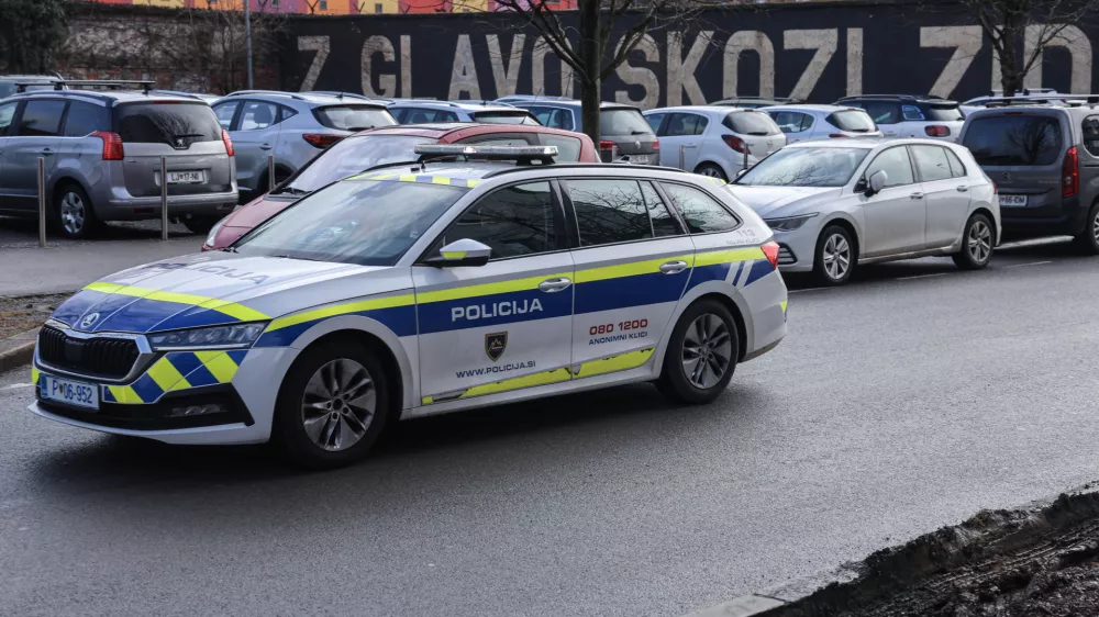 - 26.01.2026 - reportaža Metelkova - nevarna cona - &Scaron;utarjev zakon - policija//FOTO: Jaka Gasar