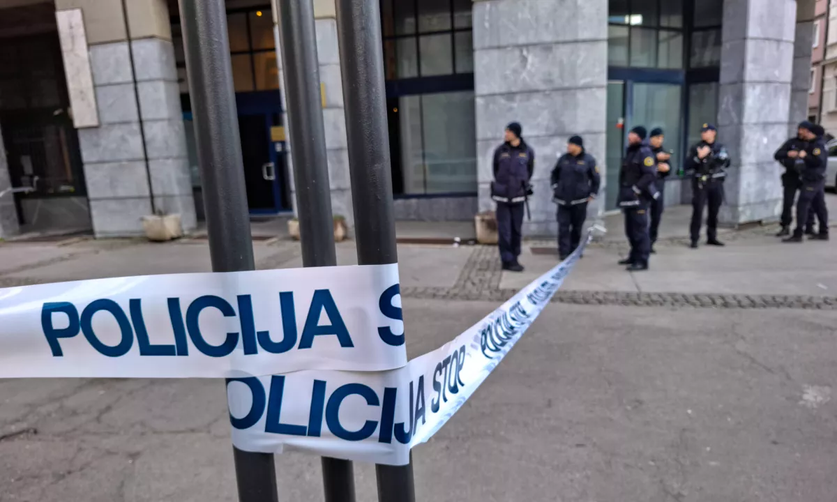 V stanovanju odprl jeklenko: v Celju evakuirali 95 oseb, ena je v bolnišnici
