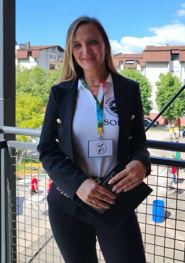 Glavna sodnica Tadeja Rozman. Mažoretke Foto Mojca Marot / Foto: Mojca Marot