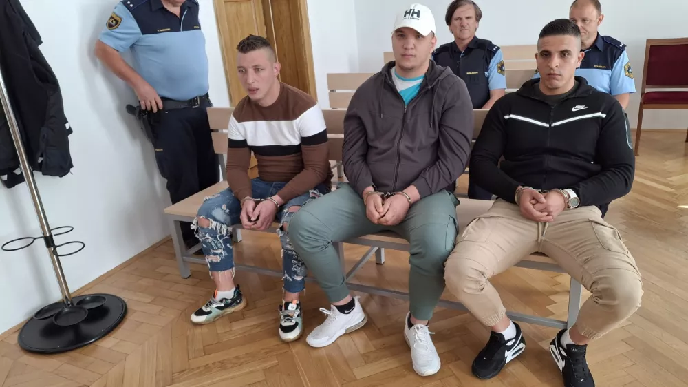 Tožilstvo bo spremenilo obtožnico za napad na kmeta v Klečah