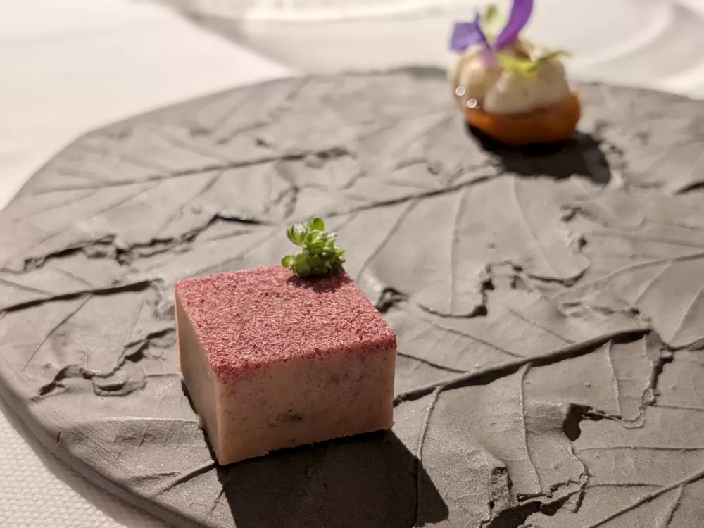 Kumkvat in praline, Hi&scaron;a Franko