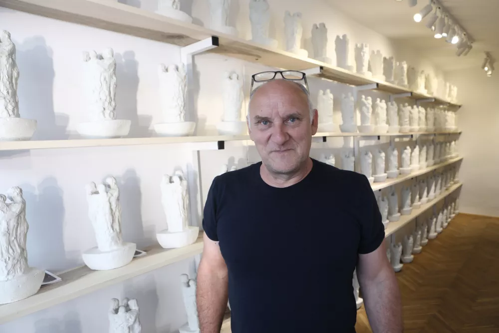 21.5.2026 - Galerija Mulec - trubarjeva cesta - Jiři Kočica, slovenski kipar in pedagog razstavaFoto: Luka Cjuha