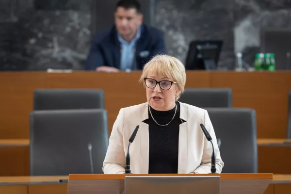 Ljubljana, DZ.Izredna seja DZ, na kateri so obravnavali predlog zakona o pokopu in spominu zrtev prikritih grobisc ter novelo zakona o parlamentarni preiskavi.